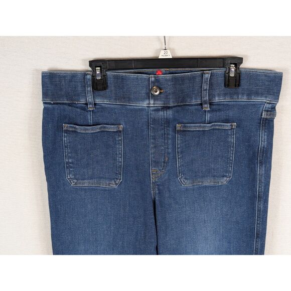SPANX Flared Patch Pocket Pull On Jeans Women's Size 1X/XL - Picture 2 of 13